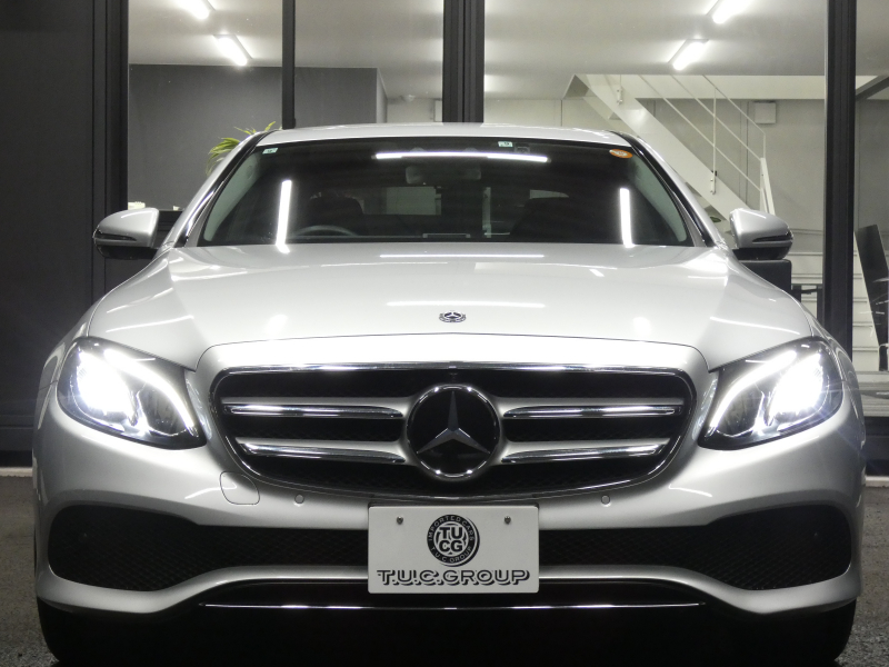 メルセデスベンツ Eクラス E200 ｱﾊﾞﾝｷﾞｬﾙﾄﾞ ｴｸｽｸﾙｰｼﾌﾞ&ﾚｰﾀﾞｰｾｰﾌﾃｨPKG　中期 BSG搭載 meｺﾈｸﾄ 黒本革ｼｰﾄ/前後ﾋｰﾀｰ 純正ﾅﾋﾞ 地ﾃﾞｼﾞ AppleCarPlay 360度ｶﾒﾗ 前後ﾄﾞﾗﾚｺ Burmester ﾍｯﾄﾞｱｯﾌﾟD ｴｱﾊﾞﾗﾝｽPKG 自動開閉ﾄﾗﾝｸ LEDﾗｲﾄ　2年保証付