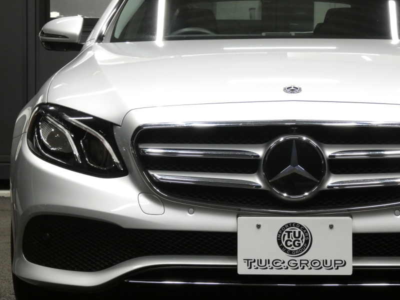 メルセデスベンツ Eクラス E200 ｱﾊﾞﾝｷﾞｬﾙﾄﾞ ｴｸｽｸﾙｰｼﾌﾞ&ﾚｰﾀﾞｰｾｰﾌﾃｨPKG　中期 BSG搭載 meｺﾈｸﾄ 黒本革ｼｰﾄ/前後ﾋｰﾀｰ 純正ﾅﾋﾞ 地ﾃﾞｼﾞ AppleCarPlay 360度ｶﾒﾗ 前後ﾄﾞﾗﾚｺ Burmester ﾍｯﾄﾞｱｯﾌﾟD ｴｱﾊﾞﾗﾝｽPKG 自動開閉ﾄﾗﾝｸ LEDﾗｲﾄ　2年保証付