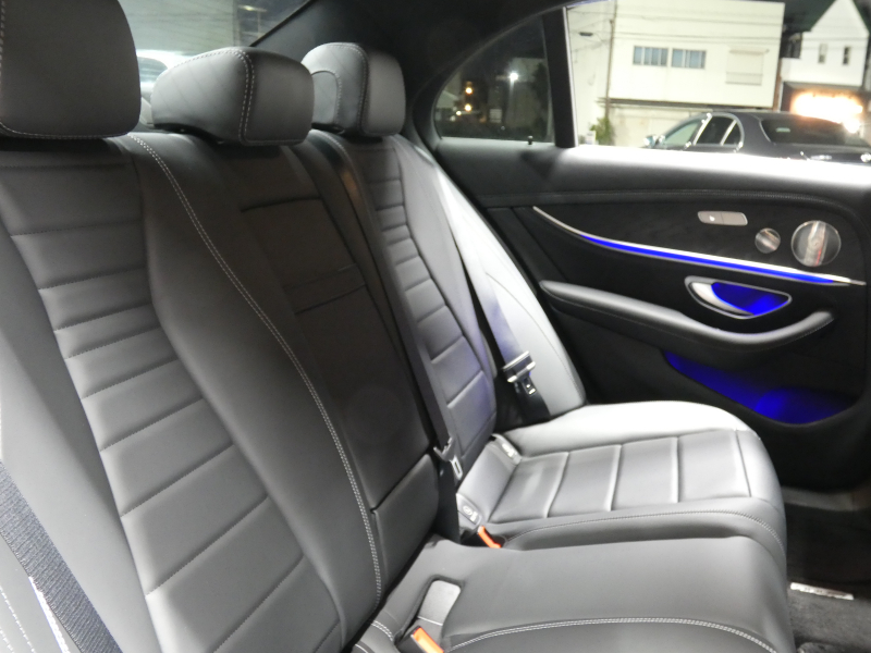 メルセデスベンツ Eクラス E200 ｽﾎﾟｰﾂ AMGﾗｲﾝｲﾝﾃﾘｱ&ｴｸｽｸﾙｰｼﾌﾞ&ﾚｰﾀﾞｰｾｰﾌﾃｨPKG　後期 1ｵｰﾅｰ BSG搭載 AMGｴｱﾛ&19AW ﾅｯﾊﾟ革/前後ﾋｰﾀｰ MBUXﾅﾋﾞ 地ﾃﾞｼﾞ AppleCarPlay 360度ｶﾒﾗ Burmester ﾍｯﾄﾞｱｯﾌﾟD 前後ﾄﾞﾗﾚｺ ｵｰﾄﾄﾗﾝｸ　2年保証付