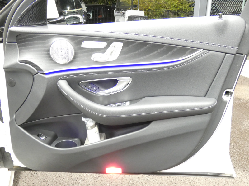 メルセデスベンツ Eクラス E200 ｽﾎﾟｰﾂ AMGﾗｲﾝｲﾝﾃﾘｱ&ｴｸｽｸﾙｰｼﾌﾞ&ﾚｰﾀﾞｰｾｰﾌﾃｨPKG　後期 1ｵｰﾅｰ BSG搭載 AMGｴｱﾛ&19AW ﾅｯﾊﾟ革/前後ﾋｰﾀｰ MBUXﾅﾋﾞ 地ﾃﾞｼﾞ AppleCarPlay 360度ｶﾒﾗ Burmester ﾍｯﾄﾞｱｯﾌﾟD 前後ﾄﾞﾗﾚｺ ｵｰﾄﾄﾗﾝｸ　2年保証付