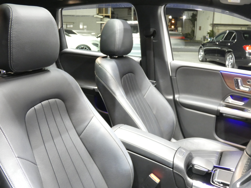 メルセデスベンツ Bクラス B180 ﾚｻﾞｰｴｸｽｸﾙｰｼﾌﾞ&ｱﾄﾞﾊﾞﾝｽﾄﾞ&ﾅﾋﾞｹﾞｰｼｮﾝ&ﾚｰﾀﾞｰｾｰﾌﾃｨPKG　meｺﾈｸﾄ ｷｰﾚｽｺﾞｰ 黒本革ｼｰﾄ/ﾋｰﾀｰ ﾊﾟﾉﾗﾏｻﾝﾙｰﾌ MBUXﾅﾋﾞ 地ﾃﾞｼﾞ 360度ｶﾒﾗ ｱﾄﾞﾊﾞﾝｽﾄﾞｻｳﾝﾄﾞ 360度ﾄﾞﾗﾚｺ 自動ﾘｱｹﾞｰﾄ LEDﾗｲﾄ　2年保証付