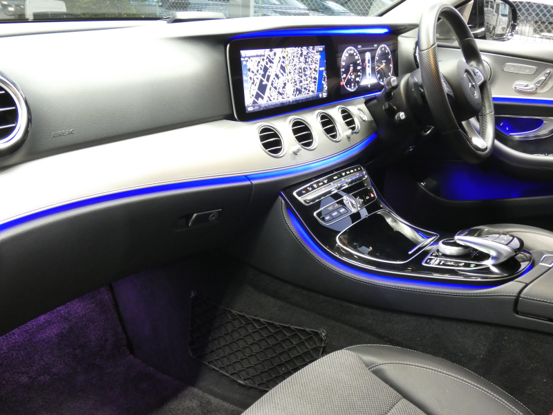 メルセデスベンツ Eクラス E200 4MATIC ｱﾊﾞﾝｷﾞｬﾙﾄﾞ ﾚｰﾀﾞｰｾｰﾌﾃｨPKG　ﾊﾟﾅﾒﾘｶｰﾅｸﾞﾘﾙ ｷｰﾚｽｺﾞｰ 黒半革ｼｰﾄ/ﾋｰﾀｰ HDDﾅﾋﾞ 地ﾃﾞｼﾞ 360度ｶﾒﾗ AppleCarPlay 前後ﾄﾞﾗﾚｺ ﾀﾞｲﾅﾐｯｸｾﾚｸﾄ ﾊﾟﾄﾞﾙｼﾌﾄ LEDﾍｯﾄﾞﾗｲﾄ 純正17ｲﾝﾁAW　2年保証付