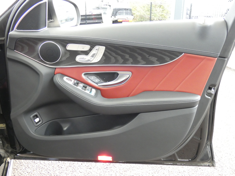 メルセデスベンツ Cクラス C200 ｱﾊﾞﾝｷﾞｬﾙﾄﾞ AMGﾗｲﾝ ﾚｻﾞｰｴｸｽｸﾙｰｼﾌﾞ&ﾚｰﾀﾞｰｾｰﾌﾃｨPKG　1ｵｰﾅｰ 9速AT meｺﾈｸﾄ ｷｰﾚｽｺﾞｰ 赤本革/ｼｰﾄﾋｰﾀｰ ﾊﾟﾉﾗﾏｻﾝﾙｰﾌ ﾅﾋﾞTV Bｶﾒﾗ ﾍｯﾄﾞｱｯﾌﾟD ｴｱﾊﾞﾗﾝｽPKG 自動ﾄﾗﾝｸ LEDﾍｯﾄﾞﾗｲﾄ/自動HB AMGｴｱﾛ&18ｲﾝﾁAW　2年保証付