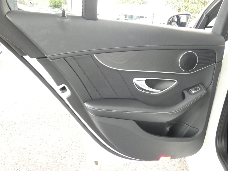 メルセデスベンツ Cクラス C200 ｱﾊﾞﾝｷﾞｬﾙﾄﾞ AMGﾗｲﾝ ﾚｻﾞｰｴｸｽｸﾙｰｼﾌﾞ&ﾚｰﾀﾞｰｾｰﾌﾃｨPKG　9速AT ｷｰﾚｽｺﾞｰ 黒本革/ｼｰﾄﾋｰﾀｰ HDDﾅﾋﾞTV Bｶﾒﾗ ﾍｯﾄﾞｱｯﾌﾟD 360度ﾄﾞﾗﾚｺ ﾊﾟﾄﾞﾙｼﾌﾄ ｴｱﾊﾞﾗﾝｽPKG 自動ﾄﾗﾝｸ LEDﾍｯﾄﾞﾗｲﾄ/自動HB AMGｴｱﾛ&18ｲﾝﾁAW　2年保証付