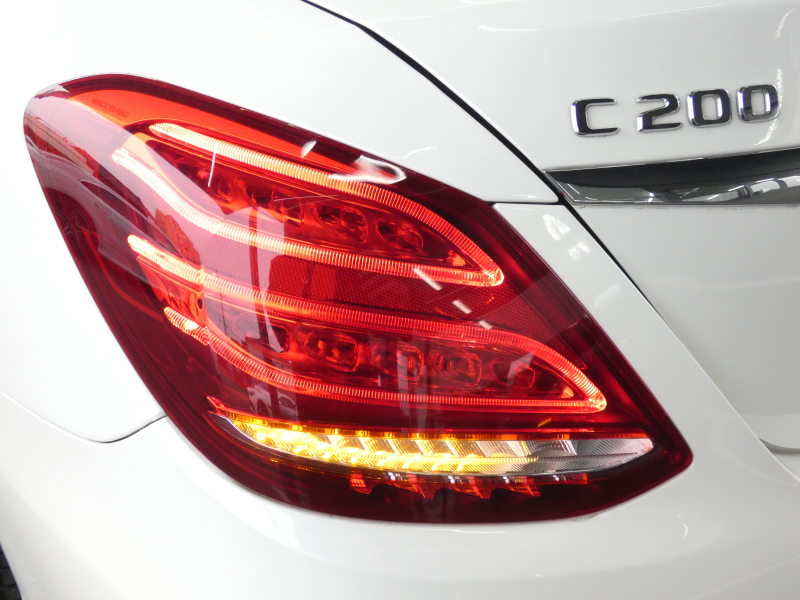 メルセデスベンツ Cクラス C200 ｱﾊﾞﾝｷﾞｬﾙﾄﾞ AMGﾗｲﾝ ﾚｻﾞｰｴｸｽｸﾙｰｼﾌﾞ&ﾚｰﾀﾞｰｾｰﾌﾃｨPKG　9速AT ｷｰﾚｽｺﾞｰ 黒本革/ｼｰﾄﾋｰﾀｰ HDDﾅﾋﾞTV Bｶﾒﾗ ﾍｯﾄﾞｱｯﾌﾟD 360度ﾄﾞﾗﾚｺ ﾊﾟﾄﾞﾙｼﾌﾄ ｴｱﾊﾞﾗﾝｽPKG 自動ﾄﾗﾝｸ LEDﾍｯﾄﾞﾗｲﾄ/自動HB AMGｴｱﾛ&18ｲﾝﾁAW　2年保証付