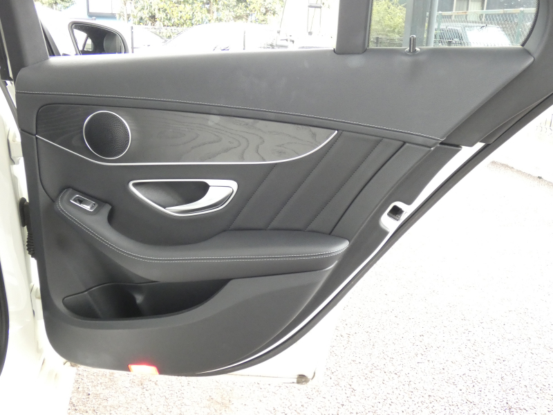 メルセデスベンツ Cクラス C200 ｱﾊﾞﾝｷﾞｬﾙﾄﾞ AMGﾗｲﾝ ﾚｻﾞｰｴｸｽｸﾙｰｼﾌﾞ&ﾚｰﾀﾞｰｾｰﾌﾃｨPKG　9速AT ｷｰﾚｽｺﾞｰ 黒本革/ｼｰﾄﾋｰﾀｰ HDDﾅﾋﾞTV Bｶﾒﾗ ﾍｯﾄﾞｱｯﾌﾟD 360度ﾄﾞﾗﾚｺ ﾊﾟﾄﾞﾙｼﾌﾄ ｴｱﾊﾞﾗﾝｽPKG 自動ﾄﾗﾝｸ LEDﾍｯﾄﾞﾗｲﾄ/自動HB AMGｴｱﾛ&18ｲﾝﾁAW　2年保証付