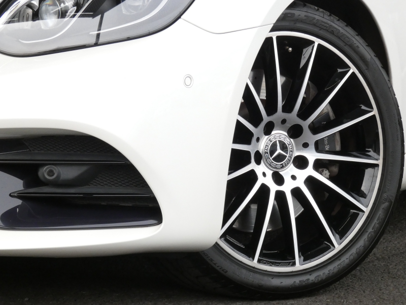 メルセデスベンツ SLCクラス SLC200 ｽﾎﾟｰﾂ ﾚｰﾀﾞｰｾｰﾌﾃｨPKG　ｷｰﾚｽｺﾞｰ 黒本革ｼｰﾄ/ﾋｰﾀｰ/ｴｱｽｶｰﾌ ﾏｼﾞｯｸｽｶｲﾙｰﾌ ｽﾎﾟｰﾂｴｸﾞｿﾞｰｽﾄ ﾅﾋﾞ 地ﾃﾞｼﾞ Appleｶｰﾌﾟﾚｲ ﾊﾞｯｸｶﾒﾗ harman/kardon ﾄﾞﾗﾚｺ ﾊﾟﾄﾞﾙｼﾌﾄ LEDﾗｲﾄ/自動HB AMGｴｱﾛ/18ｲﾝﾁAW　2年保証付