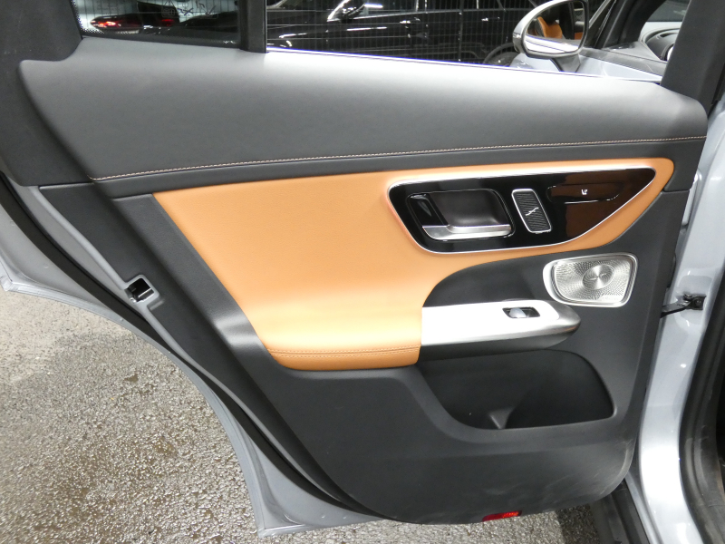 メルセデスベンツ GLC GLC220d 4MATIC AMGﾗｲﾝ&AMGﾚｻﾞｰｴｸｽｸﾙｰｼﾌﾞ&ﾄﾞﾗｲﾊﾞｰｽﾞPKG　ISG搭載 ﾌﾞﾗｳﾝ/ﾌﾞﾗｯｸ革 ﾊﾟﾉﾗﾏSR MBUXﾅﾋﾞ Aｶｰﾌﾟﾚｲ 地ﾃﾞｼﾞ 360度ｶﾒﾗ Burmester ﾍｯﾄﾞｱｯﾌﾟD ﾘｱｱｸｽﾙｽﾃｱﾘﾝｸﾞ 自動ﾘｱｹﾞｰﾄ /ﾌｯﾄOP　2年保証付