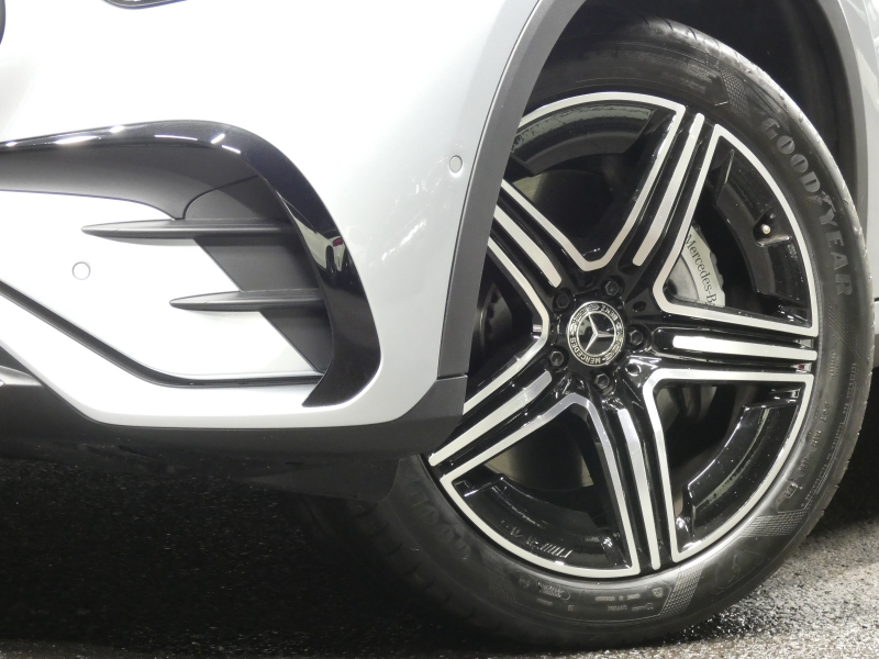 メルセデスベンツ GLC GLC220d 4MATIC AMGﾗｲﾝ&AMGﾚｻﾞｰｴｸｽｸﾙｰｼﾌﾞ&ﾄﾞﾗｲﾊﾞｰｽﾞPKG　ISG搭載 ﾌﾞﾗｳﾝ/ﾌﾞﾗｯｸ革 ﾊﾟﾉﾗﾏSR MBUXﾅﾋﾞ Aｶｰﾌﾟﾚｲ 地ﾃﾞｼﾞ 360度ｶﾒﾗ Burmester ﾍｯﾄﾞｱｯﾌﾟD ﾘｱｱｸｽﾙｽﾃｱﾘﾝｸﾞ 自動ﾘｱｹﾞｰﾄ /ﾌｯﾄOP　2年保証付