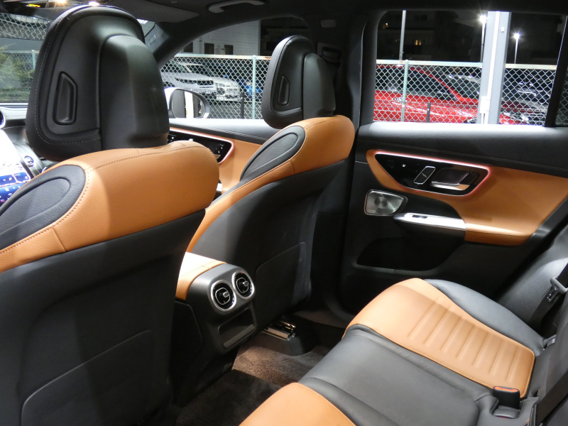 メルセデスベンツ GLC GLC220d 4MATIC AMGﾗｲﾝ&AMGﾚｻﾞｰｴｸｽｸﾙｰｼﾌﾞ&ﾄﾞﾗｲﾊﾞｰｽﾞPKG　ISG搭載 ﾌﾞﾗｳﾝ/ﾌﾞﾗｯｸ革 ﾊﾟﾉﾗﾏSR MBUXﾅﾋﾞ Aｶｰﾌﾟﾚｲ 地ﾃﾞｼﾞ 360度ｶﾒﾗ Burmester ﾍｯﾄﾞｱｯﾌﾟD ﾘｱｱｸｽﾙｽﾃｱﾘﾝｸﾞ 自動ﾘｱｹﾞｰﾄ /ﾌｯﾄOP　2年保証付