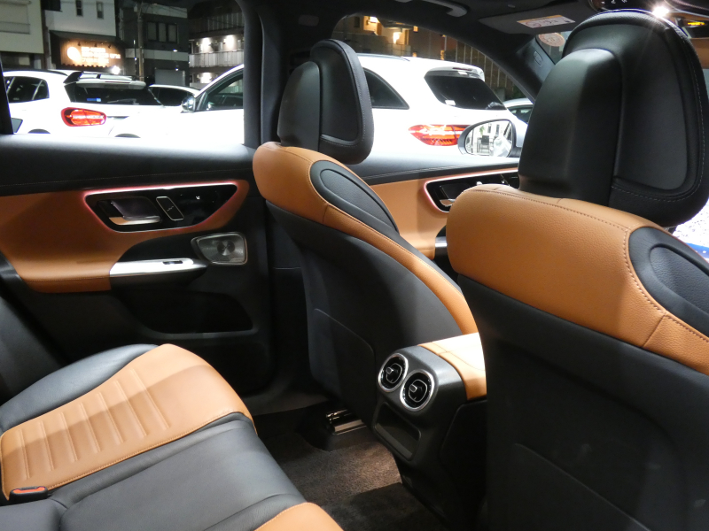 メルセデスベンツ GLC GLC220d 4MATIC AMGﾗｲﾝ&AMGﾚｻﾞｰｴｸｽｸﾙｰｼﾌﾞ&ﾄﾞﾗｲﾊﾞｰｽﾞPKG　ISG搭載 ﾌﾞﾗｳﾝ/ﾌﾞﾗｯｸ革 ﾊﾟﾉﾗﾏSR MBUXﾅﾋﾞ Aｶｰﾌﾟﾚｲ 地ﾃﾞｼﾞ 360度ｶﾒﾗ Burmester ﾍｯﾄﾞｱｯﾌﾟD ﾘｱｱｸｽﾙｽﾃｱﾘﾝｸﾞ 自動ﾘｱｹﾞｰﾄ /ﾌｯﾄOP　2年保証付