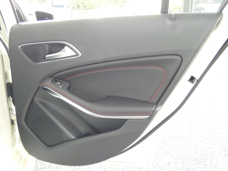 AMG Aクラス A45 4MATIC ﾚｰﾀﾞｰｾｰﾌﾃｨPKG　後期 381ps TWS19ｲﾝﾁAW AMGｴｱﾛ ｷｰﾚｽｺﾞｰ 黒本革ｼｰﾄ/ﾋｰﾀｰ ﾅﾋﾞTV Aｶｰﾌﾟﾚｲ Bｶﾒﾗ ﾀﾞｲﾅﾐｯｸｾﾚｸﾄ LEDﾗｲﾄ/ｱﾀﾞﾌﾟﾃｨﾌﾞHB ﾊﾟﾄﾞﾙｼﾌﾄ　2年保証付