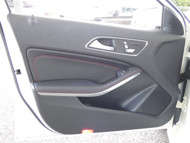 AMG Aクラス A45 4MATIC ﾚｰﾀﾞｰｾｰﾌﾃｨPKG　後期 381ps TWS19ｲﾝﾁAW AMGｴｱﾛ ｷｰﾚｽｺﾞｰ 黒本革ｼｰﾄ/ﾋｰﾀｰ ﾅﾋﾞTV Aｶｰﾌﾟﾚｲ Bｶﾒﾗ ﾀﾞｲﾅﾐｯｸｾﾚｸﾄ LEDﾗｲﾄ/ｱﾀﾞﾌﾟﾃｨﾌﾞHB ﾊﾟﾄﾞﾙｼﾌﾄ　2年保証付