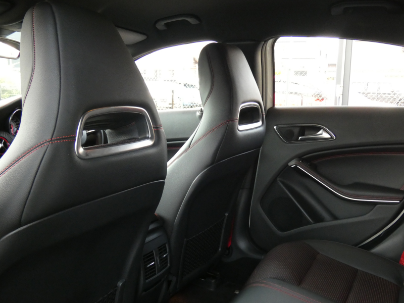 AMG Aクラス A45 4MATIC ﾚｰﾀﾞｰｾｰﾌﾃｨPKG　後期 381ps TWS19ｲﾝﾁAW AMGｴｱﾛ ｷｰﾚｽｺﾞｰ 黒本革ｼｰﾄ/ﾋｰﾀｰ ﾅﾋﾞTV Aｶｰﾌﾟﾚｲ Bｶﾒﾗ ﾀﾞｲﾅﾐｯｸｾﾚｸﾄ LEDﾗｲﾄ/ｱﾀﾞﾌﾟﾃｨﾌﾞHB ﾊﾟﾄﾞﾙｼﾌﾄ　2年保証付