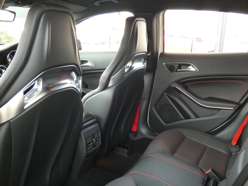 AMG GLA GLA45 AMG 4MATIC ｴﾃﾞｨｼｮﾝ1 ﾚｰﾀﾞｰｾｰﾌﾃｨPKG　300台限定 専用ｴｸｽﾃﾘｱ&ｲﾝﾃﾘｱ AMGﾊﾟﾌｫｰﾏﾝｽｼｰﾄ/ｽﾃｱﾘﾝｸﾞ AMGｴｱﾛ/20ｲﾝﾁAW 強化ﾌﾞﾚｰｷ&ｻｽﾍﾟﾝｼｮﾝ HDDﾅﾋﾞ 地ﾃﾞｼﾞ Bｶﾒﾗ BTｵｰﾃﾞｨｵ 自動ﾘｱｹﾞｰﾄ ﾊﾟｰｸﾄﾛﾆｯｸｾﾝｻｰ　2年保証付