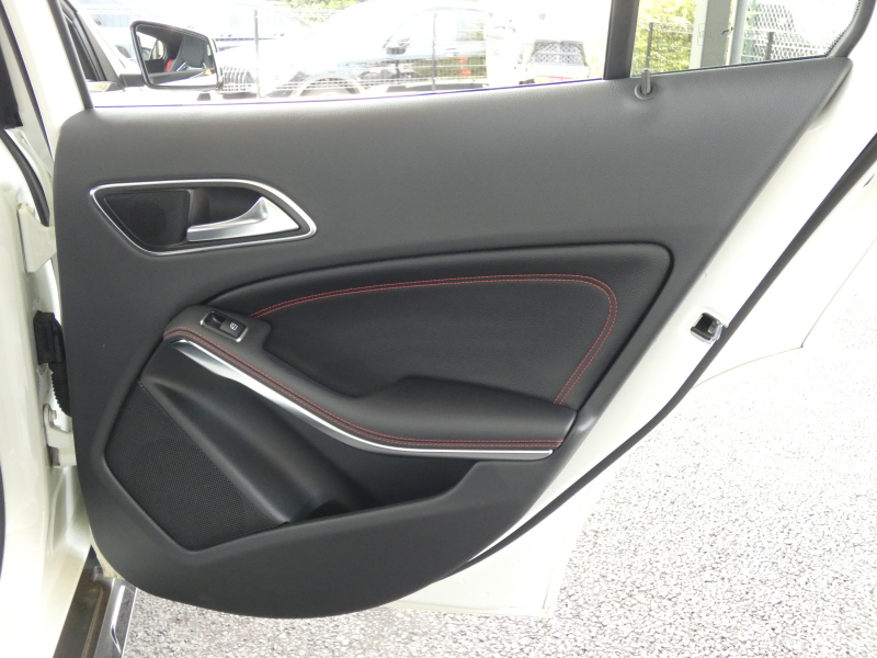 AMG GLA GLA45 AMG 4MATIC ｴﾃﾞｨｼｮﾝ1 ﾚｰﾀﾞｰｾｰﾌﾃｨPKG　300台限定 専用ｴｸｽﾃﾘｱ&ｲﾝﾃﾘｱ AMGﾊﾟﾌｫｰﾏﾝｽｼｰﾄ/ｽﾃｱﾘﾝｸﾞ AMGｴｱﾛ/20ｲﾝﾁAW 強化ﾌﾞﾚｰｷ&ｻｽﾍﾟﾝｼｮﾝ HDDﾅﾋﾞ 地ﾃﾞｼﾞ Bｶﾒﾗ BTｵｰﾃﾞｨｵ 自動ﾘｱｹﾞｰﾄ ﾊﾟｰｸﾄﾛﾆｯｸｾﾝｻｰ　2年保証付