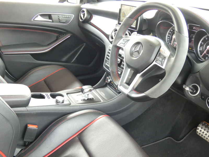 AMG GLA GLA45 AMG 4MATIC ｴﾃﾞｨｼｮﾝ1 ﾚｰﾀﾞｰｾｰﾌﾃｨPKG　300台限定 専用ｴｸｽﾃﾘｱ&ｲﾝﾃﾘｱ AMGﾊﾟﾌｫｰﾏﾝｽｼｰﾄ/ｽﾃｱﾘﾝｸﾞ AMGｴｱﾛ/20ｲﾝﾁAW 強化ﾌﾞﾚｰｷ&ｻｽﾍﾟﾝｼｮﾝ HDDﾅﾋﾞ 地ﾃﾞｼﾞ Bｶﾒﾗ BTｵｰﾃﾞｨｵ 自動ﾘｱｹﾞｰﾄ ﾊﾟｰｸﾄﾛﾆｯｸｾﾝｻｰ　2年保証付