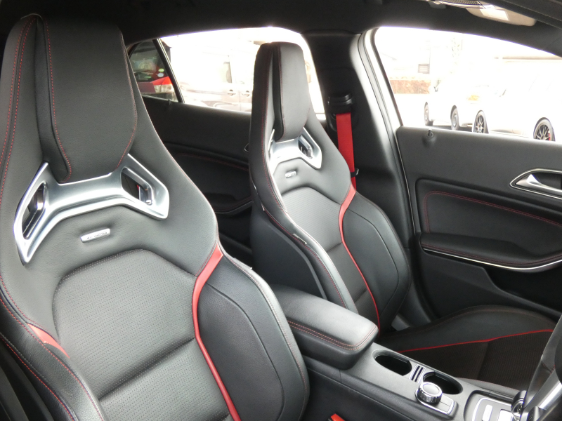 AMG GLA GLA45 AMG 4MATIC ｴﾃﾞｨｼｮﾝ1 ﾚｰﾀﾞｰｾｰﾌﾃｨPKG　300台限定 専用ｴｸｽﾃﾘｱ&ｲﾝﾃﾘｱ AMGﾊﾟﾌｫｰﾏﾝｽｼｰﾄ/ｽﾃｱﾘﾝｸﾞ AMGｴｱﾛ/20ｲﾝﾁAW 強化ﾌﾞﾚｰｷ&ｻｽﾍﾟﾝｼｮﾝ HDDﾅﾋﾞ 地ﾃﾞｼﾞ Bｶﾒﾗ BTｵｰﾃﾞｨｵ 自動ﾘｱｹﾞｰﾄ ﾊﾟｰｸﾄﾛﾆｯｸｾﾝｻｰ　2年保証付