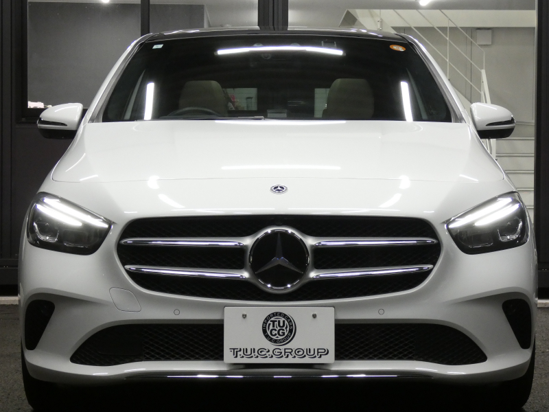 メルセデスベンツ Bクラス B180 ﾚｻﾞｰｴｸｽｸﾙｰｼﾌﾞ&ｱﾄﾞﾊﾞﾝｽﾄﾞ&ﾅﾋﾞｹﾞｰｼｮﾝ&ﾚｰﾀﾞｰｾｰﾌﾃｨPKG　meｺﾈｸﾄ ｷｰﾚｽｺﾞｰ ﾍﾞｰｼﾞｭ本革ｼｰﾄ/ﾋｰﾀｰ ﾊﾟﾉﾗﾏｻﾝﾙｰﾌ MBUXﾅﾋﾞ 地ﾃﾞｼﾞ 360度ｶﾒﾗ ｱﾄﾞﾊﾞﾝｽﾄﾞｻｳﾝﾄﾞ 前後ﾄﾞﾗﾚｺ 自動ﾘｱｹﾞｰﾄ/ﾌｯﾄOP LEDﾗｲﾄ　2年保証付