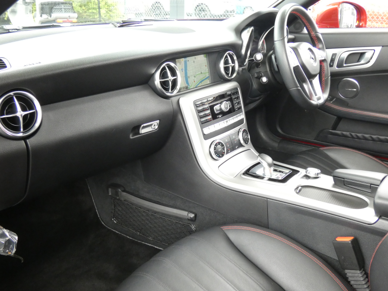 メルセデスベンツ SLKクラス SLK200 ｴｸｽｸﾙｰｼﾌﾞ ﾚｰﾀﾞｰｾｰﾌﾃｨPKG　9速AT 2,000ccEG 黒本革/ﾋｰﾀｰ/ｴｱｽｶｰﾌ ﾏｼﾞｯｸｽｶｲﾙｰﾌ HDDﾅﾋﾞ 地ﾃﾞｼﾞ ﾊﾞｯｸｶﾒﾗ ﾊﾟｰｸﾄﾛﾆｯｸ ﾄﾞﾗﾚｺ ﾀﾞｲﾅﾐｯｸﾊﾝﾄﾞﾘﾝｸﾞPKG AMGｴｱﾛ/18ｲﾝﾁAW　2年保証付