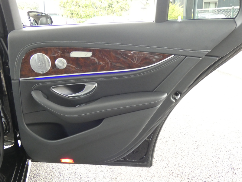 メルセデスベンツ Eクラス E400 4MATIC ｴｸｽｸﾙｰｼﾌﾞ ｴｸｽｸﾙｰｼﾌﾞ&ﾚｰﾀﾞｰｾｰﾌﾃｨPKG　AMG19ｲﾝﾁAW ﾅｯﾊﾟ黒革/前後ﾋｰﾀｰ ﾊﾟﾉﾗﾏｻﾝﾙｰﾌ HDDﾅﾋﾞ 地ﾃﾞｼﾞ AppleCarPlay 360度ｶﾒﾗ Burmester ｴｱﾊﾞﾗﾝｽPKG 自動ﾄﾗﾝｸ/ﾌｯﾄOP LEDﾗｲﾄ/自動HB　2年保証付