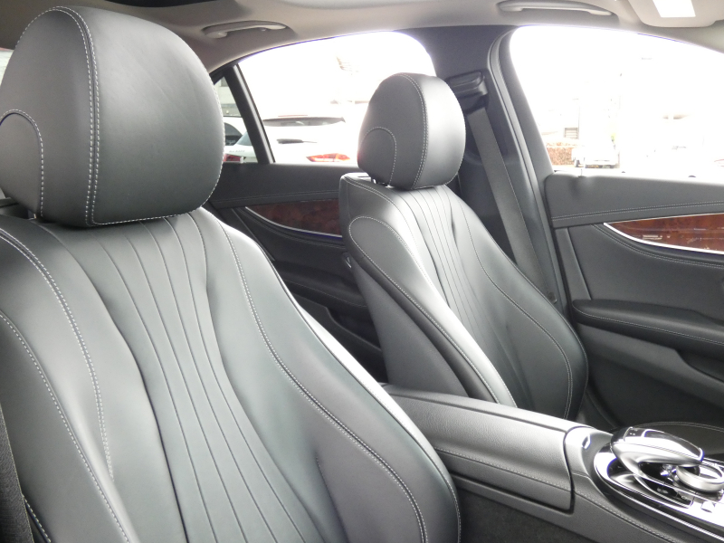 メルセデスベンツ Eクラス E400 4MATIC ｴｸｽｸﾙｰｼﾌﾞ ｴｸｽｸﾙｰｼﾌﾞ&ﾚｰﾀﾞｰｾｰﾌﾃｨPKG　AMG19ｲﾝﾁAW ﾅｯﾊﾟ黒革/前後ﾋｰﾀｰ ﾊﾟﾉﾗﾏｻﾝﾙｰﾌ HDDﾅﾋﾞ 地ﾃﾞｼﾞ AppleCarPlay 360度ｶﾒﾗ Burmester ｴｱﾊﾞﾗﾝｽPKG 自動ﾄﾗﾝｸ/ﾌｯﾄOP LEDﾗｲﾄ/自動HB　2年保証付