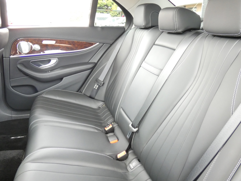 メルセデスベンツ Eクラス E400 4MATIC ｴｸｽｸﾙｰｼﾌﾞ ｴｸｽｸﾙｰｼﾌﾞ&ﾚｰﾀﾞｰｾｰﾌﾃｨPKG　AMG19ｲﾝﾁAW ﾅｯﾊﾟ黒革/前後ﾋｰﾀｰ ﾊﾟﾉﾗﾏｻﾝﾙｰﾌ HDDﾅﾋﾞ 地ﾃﾞｼﾞ AppleCarPlay 360度ｶﾒﾗ Burmester ｴｱﾊﾞﾗﾝｽPKG 自動ﾄﾗﾝｸ/ﾌｯﾄOP LEDﾗｲﾄ/自動HB　2年保証付