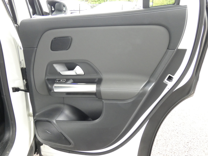 メルセデスベンツ GLA GLA200d 4MATIC AMGﾗｲﾝ AMGﾚｻﾞｰｴｸｽｸﾙｰｼﾌﾞ&ｱﾄﾞﾊﾞﾝｽﾄﾞ&ﾅﾋﾞ&ﾚｰﾀﾞｰｾｰﾌﾃｨPKG　meｺﾈｸﾄ 灰黒革 ﾊﾟﾉﾗﾏSR MBUXﾅﾋﾞTV 360ｶﾒﾗ ｱﾄﾞﾊﾞﾝｽﾄﾞｻｳﾝﾄﾞ ﾍｯﾄﾞｱｯﾌﾟD ﾃﾞｼﾞﾀﾙｲﾝﾅｰﾐﾗｰ 前後ﾄﾞﾗﾚｺ 自動ﾘｱｹﾞｰﾄ LEDﾗｲﾄ/自動HB　2年保証付