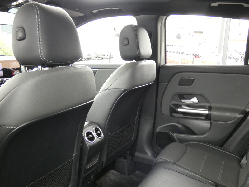 メルセデスベンツ GLA GLA200d 4MATIC AMGﾗｲﾝ AMGﾚｻﾞｰｴｸｽｸﾙｰｼﾌﾞ&ｱﾄﾞﾊﾞﾝｽﾄﾞ&ﾅﾋﾞ&ﾚｰﾀﾞｰｾｰﾌﾃｨPKG　meｺﾈｸﾄ 灰黒革 ﾊﾟﾉﾗﾏSR MBUXﾅﾋﾞTV 360ｶﾒﾗ ｱﾄﾞﾊﾞﾝｽﾄﾞｻｳﾝﾄﾞ ﾍｯﾄﾞｱｯﾌﾟD ﾃﾞｼﾞﾀﾙｲﾝﾅｰﾐﾗｰ 前後ﾄﾞﾗﾚｺ 自動ﾘｱｹﾞｰﾄ LEDﾗｲﾄ/自動HB　2年保証付