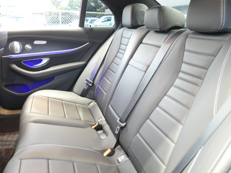 メルセデスベンツ Eクラス E200 ｽﾎﾟｰﾂ AMGﾗｲﾝｲﾝﾃﾘｱ&ｴｸｽｸﾙｰｼﾌﾞ&ﾚｰﾀﾞｰｾｰﾌﾃｨPKG　後期 BSG搭載 AMGｴｱﾛ&19AW ﾅｯﾊﾟ革/前後ﾋｰﾀｰ MBUXﾅﾋﾞ 地ﾃﾞｼﾞ AppleCarPlay 360度ｶﾒﾗ Burmester ﾍｯﾄﾞｱｯﾌﾟD 前後ﾄﾞﾗﾚｺ ｵｰﾄﾄﾗﾝｸ　2年保証付