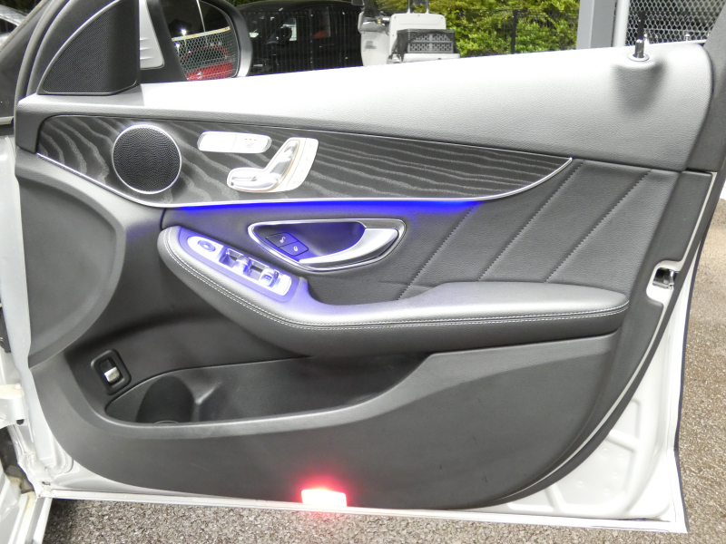 メルセデスベンツ Cクラス C200 ｽﾃｰｼｮﾝﾜｺﾞﾝ AVG AMGﾗｲﾝ ﾚｰﾀﾞｰｾｰﾌﾃｨPKG　後期 BSG搭載 9速AT meｺﾈｸﾄ ｷｰﾚｽｺﾞｰ 黒革ｼｰﾄ/ﾋｰﾀｰ HDDﾅﾋﾞ 地ﾃﾞｼﾞ Bｶﾒﾗ AppleCarPlay ﾊﾟﾄﾞﾙｼﾌﾄ LEDﾗｲﾄ/自動HB ｱﾝﾋﾞｴﾝﾄﾗｲﾄ AMGｴｱﾛ/18AW　2年保証付