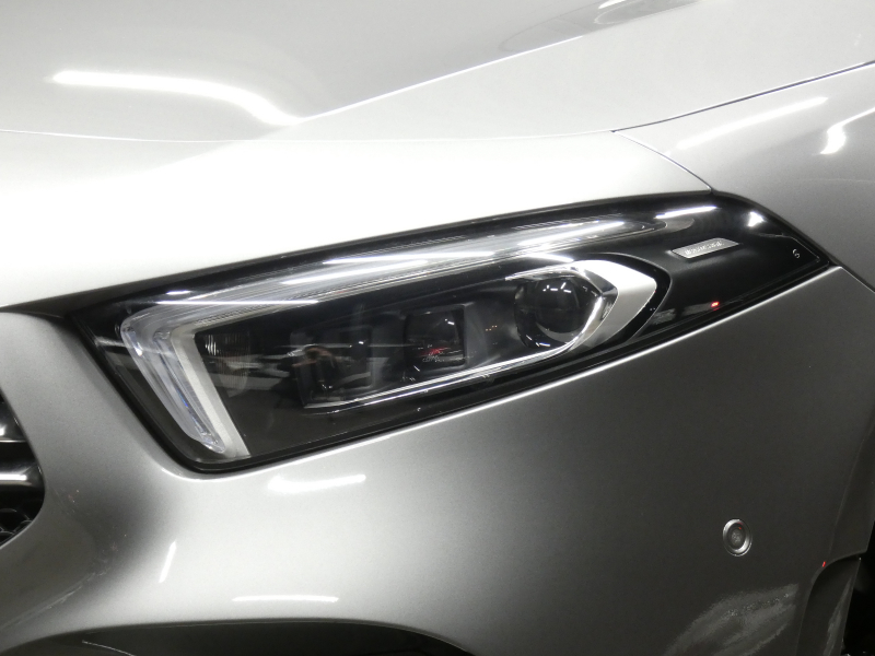 AMG Aクラス A35 4MATIC AMGｱﾄﾞﾊﾞﾝｽﾄﾞ&ﾅﾋﾞｹﾞｰｼｮﾝ&ﾚｰﾀﾞｰｾｰﾌﾃｨPKG　meｺﾈｸﾄ AMGｴｱﾛ 18ｲﾝﾁAW 赤黒革/ﾋｰﾀｰ ﾊﾟﾉﾗﾏｻﾝﾙｰﾌ MBUXﾅﾋﾞ 地ﾃﾞｼﾞ 360度ｶﾒﾗ ﾍｯﾄﾞｱｯﾌﾟD ｱﾄﾞﾊﾞﾝｽﾄﾞｻｳﾝﾄﾞ ﾀﾞｲﾅﾐｯｸｾﾚｸﾄ LEDﾍｯﾄﾞﾗｲﾄ　2年保証付