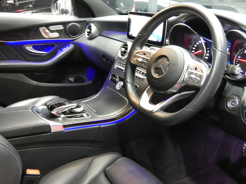 メルセデスベンツ Cクラス C220d ｽﾃｰｼｮﾝﾜｺﾞﾝ AVG AMGﾗｲﾝ ﾚｰﾀﾞｰｾｰﾌﾃｨPKG　後期 9速AT meｺﾈｸﾄ ｷｰﾚｽｺﾞｰ 黒革ｼｰﾄ/ﾋｰﾀｰ HDDﾅﾋﾞ 地ﾃﾞｼﾞ Bｶﾒﾗ AppleCarPlay ﾊﾟﾄﾞﾙｼﾌﾄ LEDﾗｲﾄ/自動HB ｱﾝﾋﾞｴﾝﾄﾗｲﾄ AMGｴｱﾛ/18AW　2年保証付