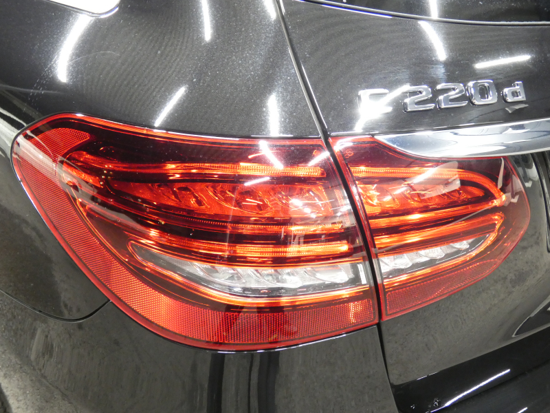 メルセデスベンツ Cクラス C220d ｽﾃｰｼｮﾝﾜｺﾞﾝ AVG AMGﾗｲﾝ ﾚｰﾀﾞｰｾｰﾌﾃｨPKG　後期 9速AT meｺﾈｸﾄ ｷｰﾚｽｺﾞｰ 黒革ｼｰﾄ/ﾋｰﾀｰ HDDﾅﾋﾞ 地ﾃﾞｼﾞ Bｶﾒﾗ AppleCarPlay ﾊﾟﾄﾞﾙｼﾌﾄ LEDﾗｲﾄ/自動HB ｱﾝﾋﾞｴﾝﾄﾗｲﾄ AMGｴｱﾛ/18AW　2年保証付