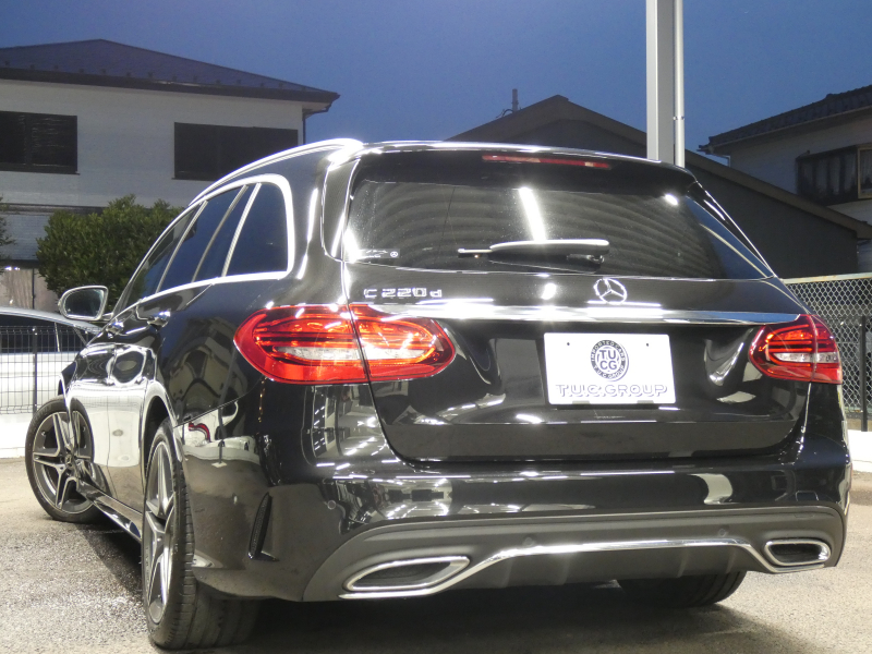 メルセデスベンツ Cクラス C220d ｽﾃｰｼｮﾝﾜｺﾞﾝ AVG AMGﾗｲﾝ ﾚｰﾀﾞｰｾｰﾌﾃｨPKG　後期 9速AT meｺﾈｸﾄ ｷｰﾚｽｺﾞｰ 黒革ｼｰﾄ/ﾋｰﾀｰ HDDﾅﾋﾞ 地ﾃﾞｼﾞ Bｶﾒﾗ AppleCarPlay ﾊﾟﾄﾞﾙｼﾌﾄ LEDﾗｲﾄ/自動HB ｱﾝﾋﾞｴﾝﾄﾗｲﾄ AMGｴｱﾛ/18AW　2年保証付