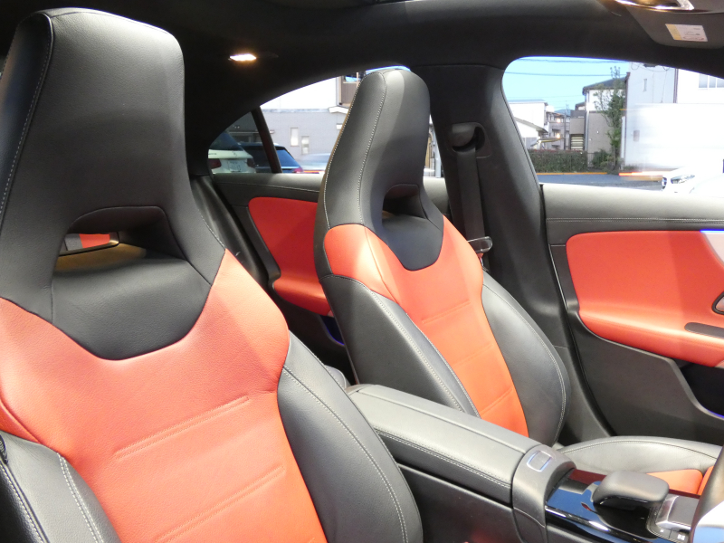 メルセデスベンツ CLAクラス CLA200d AMGﾗｲﾝ AMGﾚｻﾞｰｴｸｽｸﾙｰｼﾌﾞ&ｱﾄﾞﾊﾞﾝｽﾄﾞ&ﾅﾋﾞ&ﾚｰﾀﾞｰｾｰﾌﾃｨPKG　1ｵｰﾅｰ meｺﾈｸﾄ 赤黒革 ﾊﾟﾉﾗﾏSR MBUXﾅﾋﾞTV 360度ｶﾒﾗ ｱﾄﾞﾊﾞﾝｽﾄﾞｻｳﾝﾄﾞ ﾍｯﾄﾞｱｯﾌﾟD ﾜｲﾔﾚｽﾁｬｰｼﾞ 前後ﾄﾞﾗﾚｺ LEDﾗｲﾄ/ｱﾀﾞﾌﾟﾃｨﾌﾞHB　2年保証付