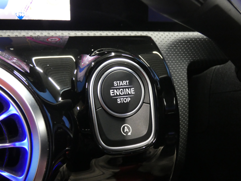 メルセデスベンツ CLAクラス CLA200d AMGﾗｲﾝ AMGﾚｻﾞｰｴｸｽｸﾙｰｼﾌﾞ&ｱﾄﾞﾊﾞﾝｽﾄﾞ&ﾅﾋﾞ&ﾚｰﾀﾞｰｾｰﾌﾃｨPKG　1ｵｰﾅｰ meｺﾈｸﾄ 赤黒革 ﾊﾟﾉﾗﾏSR MBUXﾅﾋﾞTV 360度ｶﾒﾗ ｱﾄﾞﾊﾞﾝｽﾄﾞｻｳﾝﾄﾞ ﾍｯﾄﾞｱｯﾌﾟD ﾜｲﾔﾚｽﾁｬｰｼﾞ 前後ﾄﾞﾗﾚｺ LEDﾗｲﾄ/ｱﾀﾞﾌﾟﾃｨﾌﾞHB　2年保証付