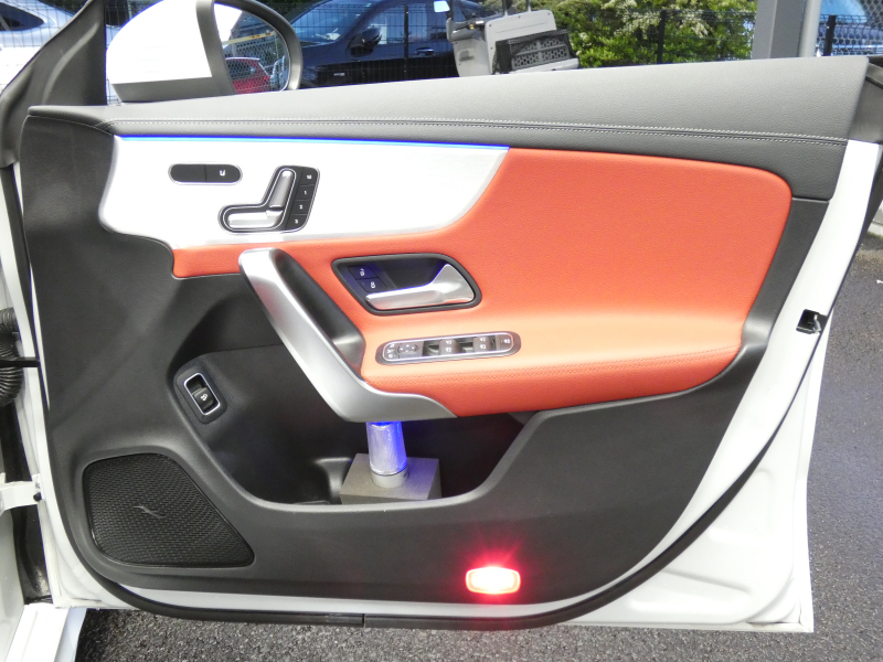 メルセデスベンツ CLAクラス CLA200d AMGﾗｲﾝ AMGﾚｻﾞｰｴｸｽｸﾙｰｼﾌﾞ&ｱﾄﾞﾊﾞﾝｽﾄﾞ&ﾅﾋﾞ&ﾚｰﾀﾞｰｾｰﾌﾃｨPKG　1ｵｰﾅｰ meｺﾈｸﾄ 赤黒革 ﾊﾟﾉﾗﾏSR MBUXﾅﾋﾞTV 360度ｶﾒﾗ ｱﾄﾞﾊﾞﾝｽﾄﾞｻｳﾝﾄﾞ ﾍｯﾄﾞｱｯﾌﾟD ﾜｲﾔﾚｽﾁｬｰｼﾞ 前後ﾄﾞﾗﾚｺ LEDﾗｲﾄ/ｱﾀﾞﾌﾟﾃｨﾌﾞHB　2年保証付