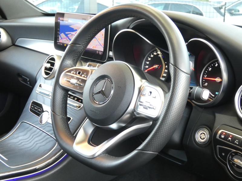メルセデスベンツ Cクラス C200 4MATIC AVG AMGﾗｲﾝ ﾚｰﾀﾞｰｾｰﾌﾃｨPKG　後期 BSG搭載 9速AT meｺﾈｸﾄ ｷｰﾚｽｺﾞｰ 黒革ｼｰﾄ/ﾋｰﾀｰ HDDﾅﾋﾞ 地ﾃﾞｼﾞ Bｶﾒﾗ AppleCarPlay ﾊﾟﾄﾞﾙｼﾌﾄ 360度ﾄﾞﾗﾚｺ LEDﾗｲﾄ/自動HB ｱﾝﾋﾞｴﾝﾄﾗｲﾄ AMGｴｱﾛ/18AW　2年保証付