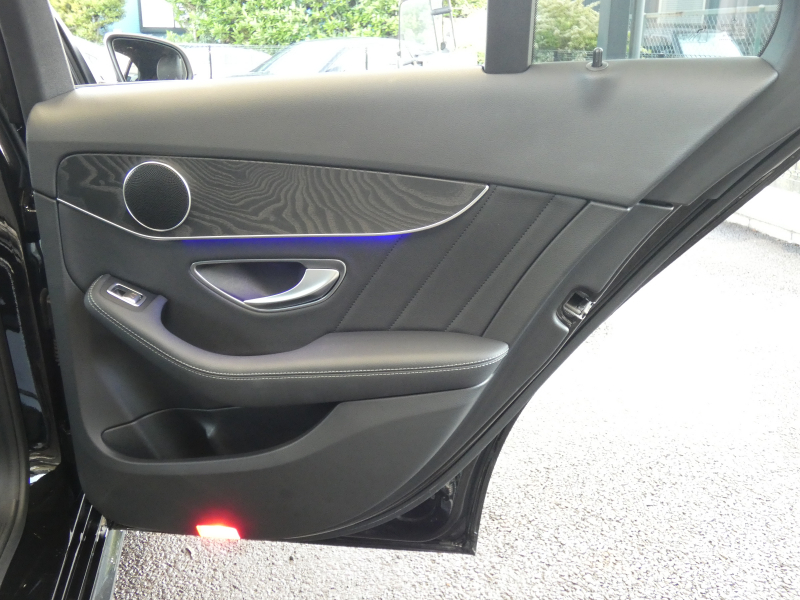 メルセデスベンツ Cクラス C200 4MATIC AVG AMGﾗｲﾝ ﾚｰﾀﾞｰｾｰﾌﾃｨPKG　後期 BSG搭載 9速AT meｺﾈｸﾄ ｷｰﾚｽｺﾞｰ 黒革ｼｰﾄ/ﾋｰﾀｰ HDDﾅﾋﾞ 地ﾃﾞｼﾞ Bｶﾒﾗ AppleCarPlay ﾊﾟﾄﾞﾙｼﾌﾄ 360度ﾄﾞﾗﾚｺ LEDﾗｲﾄ/自動HB ｱﾝﾋﾞｴﾝﾄﾗｲﾄ AMGｴｱﾛ/18AW　2年保証付