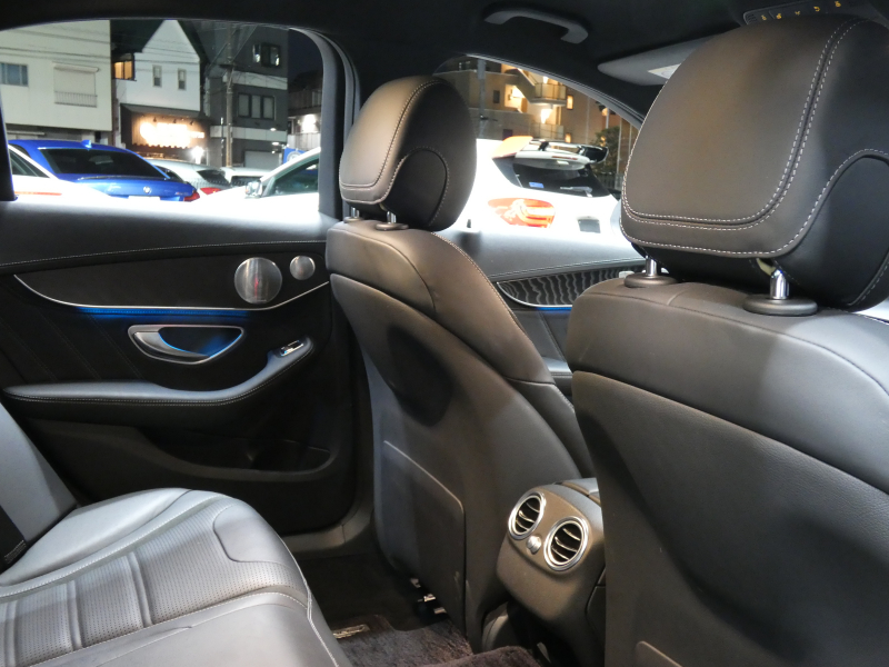 AMG Cクラス C63 ｴｸｽｸﾙｰｼﾌﾞ&ﾚｰﾀﾞｰｾｰﾌﾃｨPKG　AMG19ｲﾝﾁAW&AMGｴｱﾛ ﾌﾞﾗｯｸﾅｯﾊﾟﾚｻﾞｰ ﾅﾋﾞTV Bｶﾒﾗ Burmester 自動ﾄﾗﾝｸ/ﾌｯﾄOP ｴｱﾊﾞﾗﾝｽPKG/ﾊﾟﾌｭｰﾑｱﾄﾏｲｻﾞｰ AMGﾗｲﾄﾞｺﾝﾄﾛｰﾙｻｽ AMG強化ﾌﾞﾚｰｷ ﾄﾞﾗﾚｺ LEDﾍｯﾄﾞﾗｲﾄ/ｵｰﾄHB　2年保証付