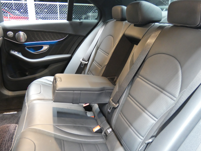 AMG Cクラス C63 ｴｸｽｸﾙｰｼﾌﾞ&ﾚｰﾀﾞｰｾｰﾌﾃｨPKG　AMG19ｲﾝﾁAW&AMGｴｱﾛ ﾌﾞﾗｯｸﾅｯﾊﾟﾚｻﾞｰ ﾅﾋﾞTV Bｶﾒﾗ Burmester 自動ﾄﾗﾝｸ/ﾌｯﾄOP ｴｱﾊﾞﾗﾝｽPKG/ﾊﾟﾌｭｰﾑｱﾄﾏｲｻﾞｰ AMGﾗｲﾄﾞｺﾝﾄﾛｰﾙｻｽ AMG強化ﾌﾞﾚｰｷ ﾄﾞﾗﾚｺ LEDﾍｯﾄﾞﾗｲﾄ/ｵｰﾄHB　2年保証付