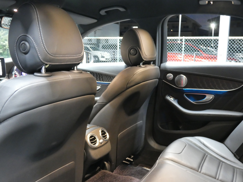 AMG Cクラス C63 ｴｸｽｸﾙｰｼﾌﾞ&ﾚｰﾀﾞｰｾｰﾌﾃｨPKG　AMG19ｲﾝﾁAW&AMGｴｱﾛ ﾌﾞﾗｯｸﾅｯﾊﾟﾚｻﾞｰ ﾅﾋﾞTV Bｶﾒﾗ Burmester 自動ﾄﾗﾝｸ/ﾌｯﾄOP ｴｱﾊﾞﾗﾝｽPKG/ﾊﾟﾌｭｰﾑｱﾄﾏｲｻﾞｰ AMGﾗｲﾄﾞｺﾝﾄﾛｰﾙｻｽ AMG強化ﾌﾞﾚｰｷ ﾄﾞﾗﾚｺ LEDﾍｯﾄﾞﾗｲﾄ/ｵｰﾄHB　2年保証付