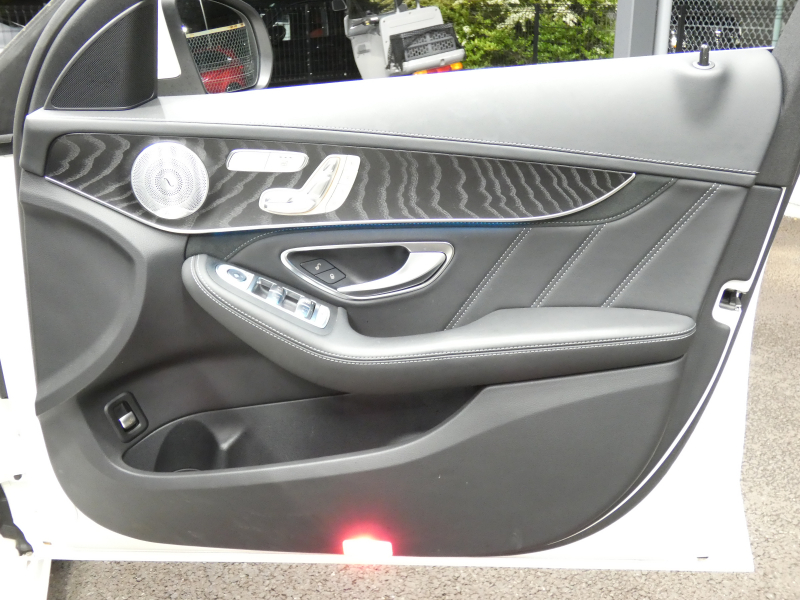AMG Cクラス C63 ｴｸｽｸﾙｰｼﾌﾞ&ﾚｰﾀﾞｰｾｰﾌﾃｨPKG　AMG19ｲﾝﾁAW&AMGｴｱﾛ ﾌﾞﾗｯｸﾅｯﾊﾟﾚｻﾞｰ ﾅﾋﾞTV Bｶﾒﾗ Burmester 自動ﾄﾗﾝｸ/ﾌｯﾄOP ｴｱﾊﾞﾗﾝｽPKG/ﾊﾟﾌｭｰﾑｱﾄﾏｲｻﾞｰ AMGﾗｲﾄﾞｺﾝﾄﾛｰﾙｻｽ AMG強化ﾌﾞﾚｰｷ ﾄﾞﾗﾚｺ LEDﾍｯﾄﾞﾗｲﾄ/ｵｰﾄHB　2年保証付