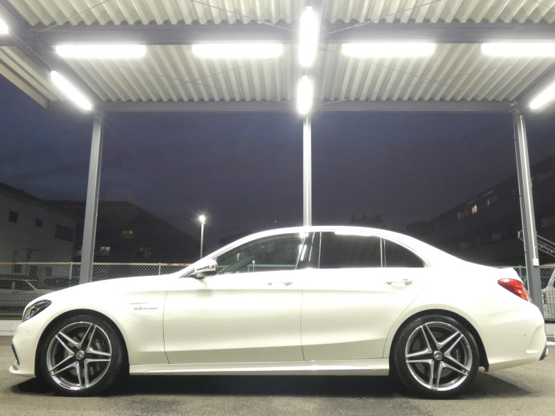 AMG Cクラス C63 ｴｸｽｸﾙｰｼﾌﾞ&ﾚｰﾀﾞｰｾｰﾌﾃｨPKG　AMG19ｲﾝﾁAW&AMGｴｱﾛ ﾌﾞﾗｯｸﾅｯﾊﾟﾚｻﾞｰ ﾅﾋﾞTV Bｶﾒﾗ Burmester 自動ﾄﾗﾝｸ/ﾌｯﾄOP ｴｱﾊﾞﾗﾝｽPKG/ﾊﾟﾌｭｰﾑｱﾄﾏｲｻﾞｰ AMGﾗｲﾄﾞｺﾝﾄﾛｰﾙｻｽ AMG強化ﾌﾞﾚｰｷ ﾄﾞﾗﾚｺ LEDﾍｯﾄﾞﾗｲﾄ/ｵｰﾄHB　2年保証付
