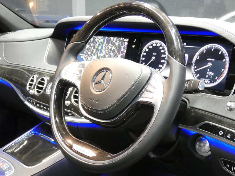 メルセデスベンツ Sクラス S550 ﾛﾝｸﾞ AMGｽﾎﾟｰﾂ&ﾚｰﾀﾞｰｾｰﾌﾃｨPKG　AMGｴｱﾛ/19ｲﾝﾁAW ﾌﾞﾗｯｸﾅｯﾊﾟﾚｻﾞｰ/前後ﾍﾞﾝﾁﾚｰﾀｰ ﾊﾟﾉﾗﾏSR ﾅﾋﾞ 地ﾃﾞｼﾞ 360度ｶﾒﾗ Burmester ｴｱﾊﾞﾗﾝｽPKG 自動ﾄﾗﾝｸ/ﾌｯﾄOP ｷｰﾚｽｺﾞｰ ﾄﾞﾗﾚｺ LEDﾗｲﾄ/自動HB ｱﾝﾋﾞｴﾝﾄﾗｲﾄ　2年保証付