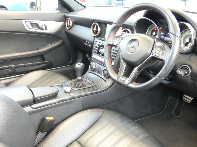 メルセデスベンツ SLKクラス SLK200 MT AMGｽﾎﾟｰﾂPKG　6速MT AMGｴｱﾛ/19ｲﾝﾁAW H&Rﾀﾞｳﾝｻｽ FOXﾏﾌﾗｰ ﾊﾟﾅﾒﾘｶｰﾅｸﾞﾘﾙ 黒革ｼｰﾄ/ﾋｰﾀｰ/ｴｱｽｶｰﾌ HDDﾅﾋﾞ 地ﾃﾞｼﾞ BTｵｰﾃﾞｨｵ ﾄﾞﾗﾚｺ GPSﾚｰﾀﾞｰ ｸﾙｺﾝ ｷｾﾉﾝ/自動ﾊｲﾋﾞｰﾑ　2年保証付