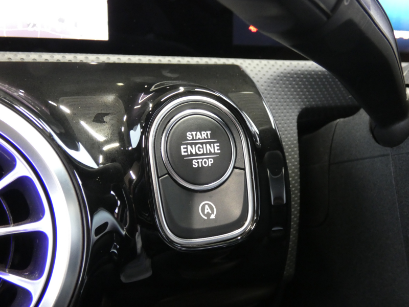AMG Aクラス A35 4MATIC ｾﾀﾞﾝ AMGﾊﾟﾌｫｰﾏﾝｽ&AMGｱﾄﾞﾊﾞﾝｽﾄﾞ&ﾚｰﾀﾞｰｾｰﾌﾃｨPKG　meｺﾈｸﾄ AMGﾊﾟﾌｫｰﾏﾝｽｽﾃｱﾘﾝｸﾞ&ｼｰﾄ AMGｴｱﾛ&19ｲﾝﾁAW 強化ﾌﾞﾚｰｷ 灰黒革 ﾊﾟﾉﾗﾏSR MBUXﾅﾋﾞ 地ﾃﾞｼﾞ 360度ｶﾒﾗ ﾍｯﾄﾞｱｯﾌﾟD ｱﾄﾞﾊﾞﾝｽﾄﾞS 純正ﾄﾞﾗﾚｺ　2年保証付