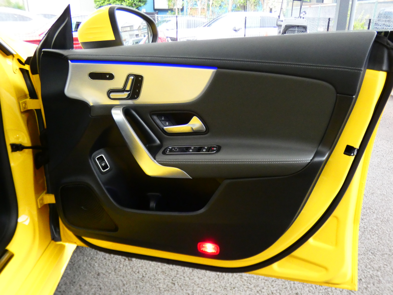メルセデスベンツ CLAクラス CLA200d AMGﾗｲﾝ AMGﾚｻﾞｰｴｸｽｸﾙｰｼﾌﾞ&ｱﾄﾞﾊﾞﾝｽﾄﾞ&ﾅﾋﾞ&ﾚｰﾀﾞｰｾｰﾌﾃｨPKG　meｺﾈｸﾄ 灰黒革 ﾊﾟﾉﾗﾏSR MBUXﾅﾋﾞTV 360度ｶﾒﾗ ｱﾄﾞﾊﾞﾝｽﾄﾞｻｳﾝﾄﾞ ﾍｯﾄﾞｱｯﾌﾟD ﾜｲﾔﾚｽﾁｬｰｼﾞ LEDﾗｲﾄ/ｱﾀﾞﾌﾟﾃｨﾌﾞHB　2年保証付