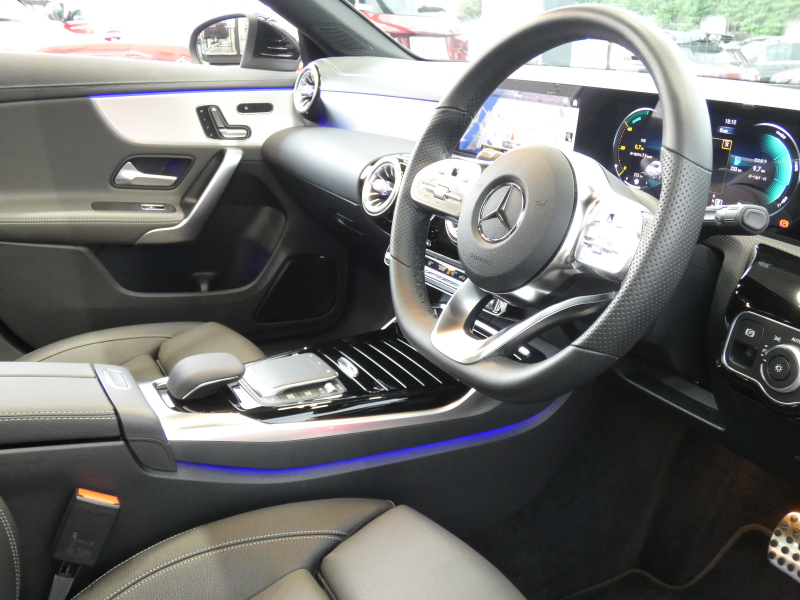 AMG CLAクラス CLA35 4MATIC AMGｱﾄﾞﾊﾞﾝｽﾄﾞ&ﾅﾋﾞｹﾞｰｼｮﾝ&ﾚｰﾀﾞｰｾｰﾌﾃｨPKG　1ｵｰﾅｰ meｺﾈｸﾄ AMGｴｱﾛ 18ｲﾝﾁAW 灰黒革/ﾋｰﾀｰ ﾊﾟﾉﾗﾏｻﾝﾙｰﾌ MBUXﾅﾋﾞ 地ﾃﾞｼﾞ 360度ｶﾒﾗ ﾍｯﾄﾞｱｯﾌﾟD ｱﾄﾞﾊﾞﾝｽﾄﾞｻｳﾝﾄﾞ 純正ﾄﾞﾗﾚｺ LEDﾍｯﾄﾞﾗｲﾄ/自動HB　2年保証付